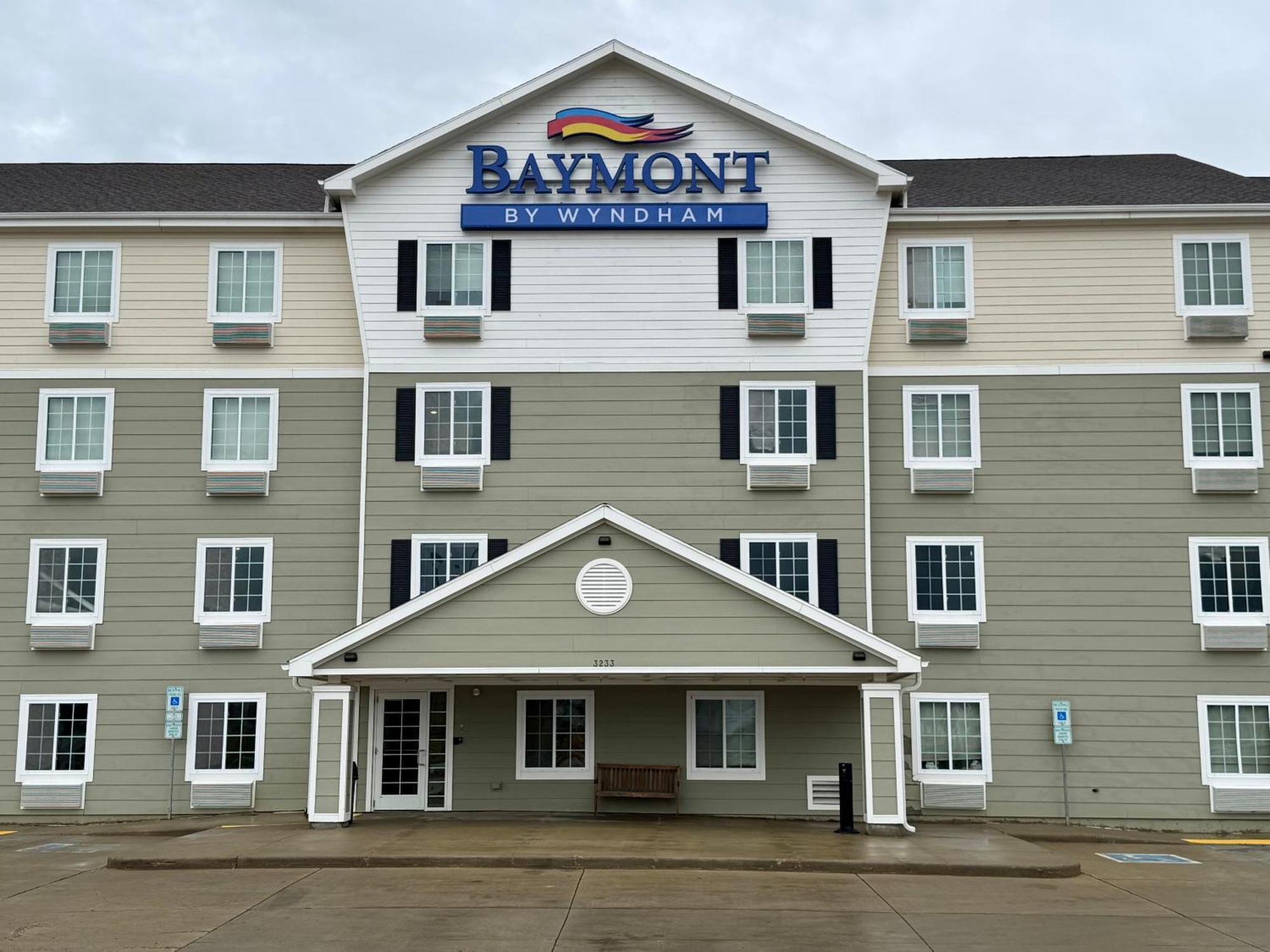 Baymont By Wyndham Dickinson酒店 外观 照片